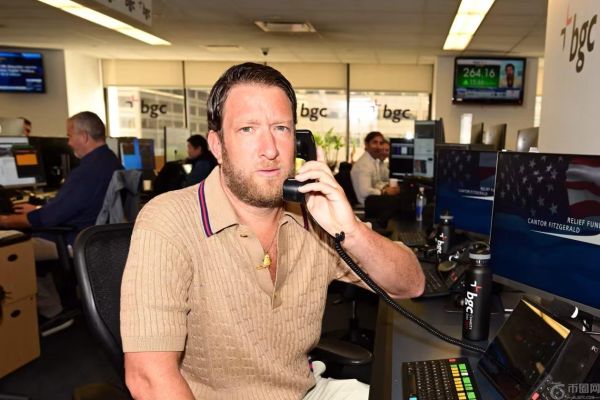 Ripple：Dave Portnoy 表示 XRP 可能成为“下一个比特币”，涨幅达 14%