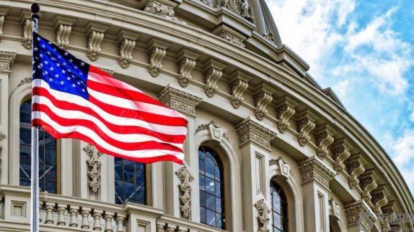 Coinbase呼吁参议院在八月之前投票决定美国加密货币的相关法规。