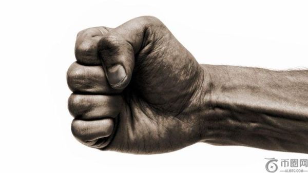 SEC撤回了三项主要加密货币案件，显示出监管力度有所减弱。