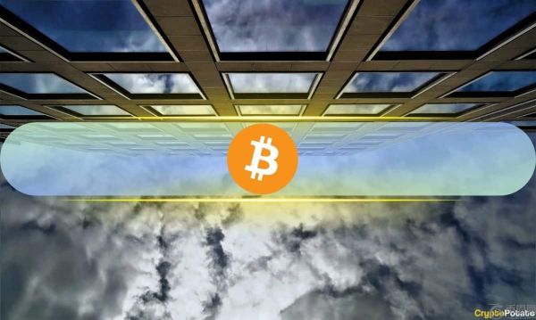 比特币瞄准 12 万美元：现货 ETF 和机构资金流入正在重塑 BTC 的走势