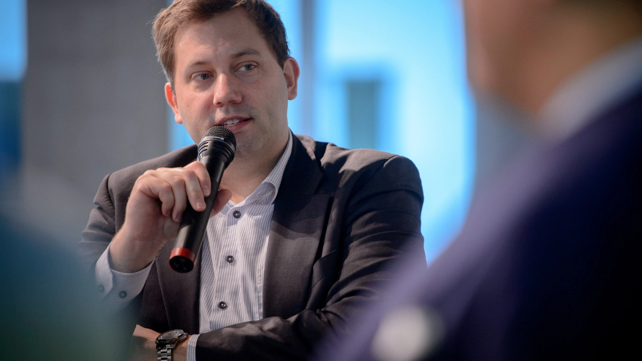 德国呼吁欧盟与美国在贸易关系恶化之际保持冷静谈判