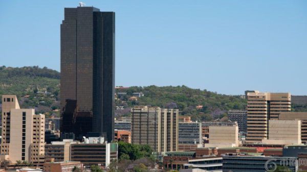 南非法官批评中央银行依据种族隔离时期的法律来监管加密货币。