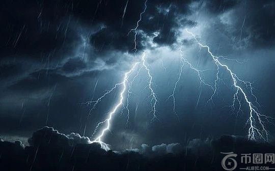 闪崩、40亿爆仓 比特币和以太坊发生了什么？